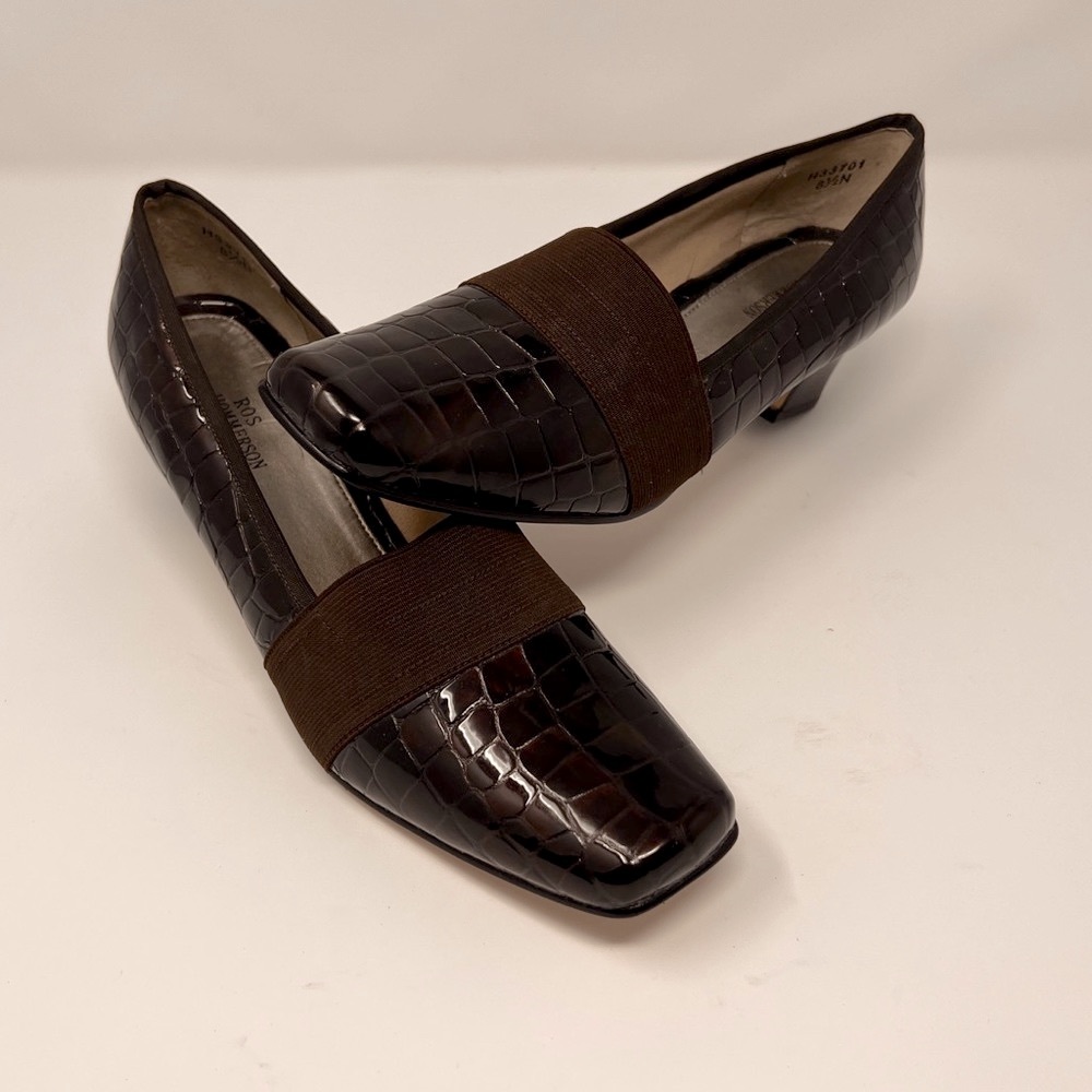 Ros Hommerson brown leather croc pumps with square heel - size 8.5